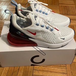 Nike Air Max 270 Size 7.5